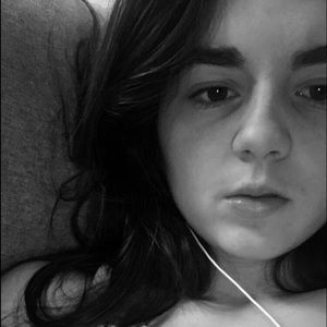 Meet your Posher, Elli